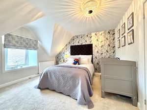 Photo 5- click for photo gallery